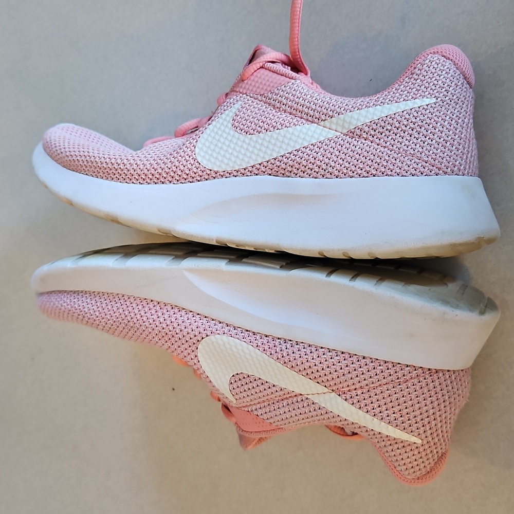 Nike Pink Shoes - Picture 9 of 13